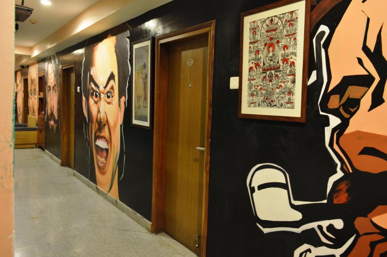 Hotel Rains Inn Гувахати Экстерьер фото