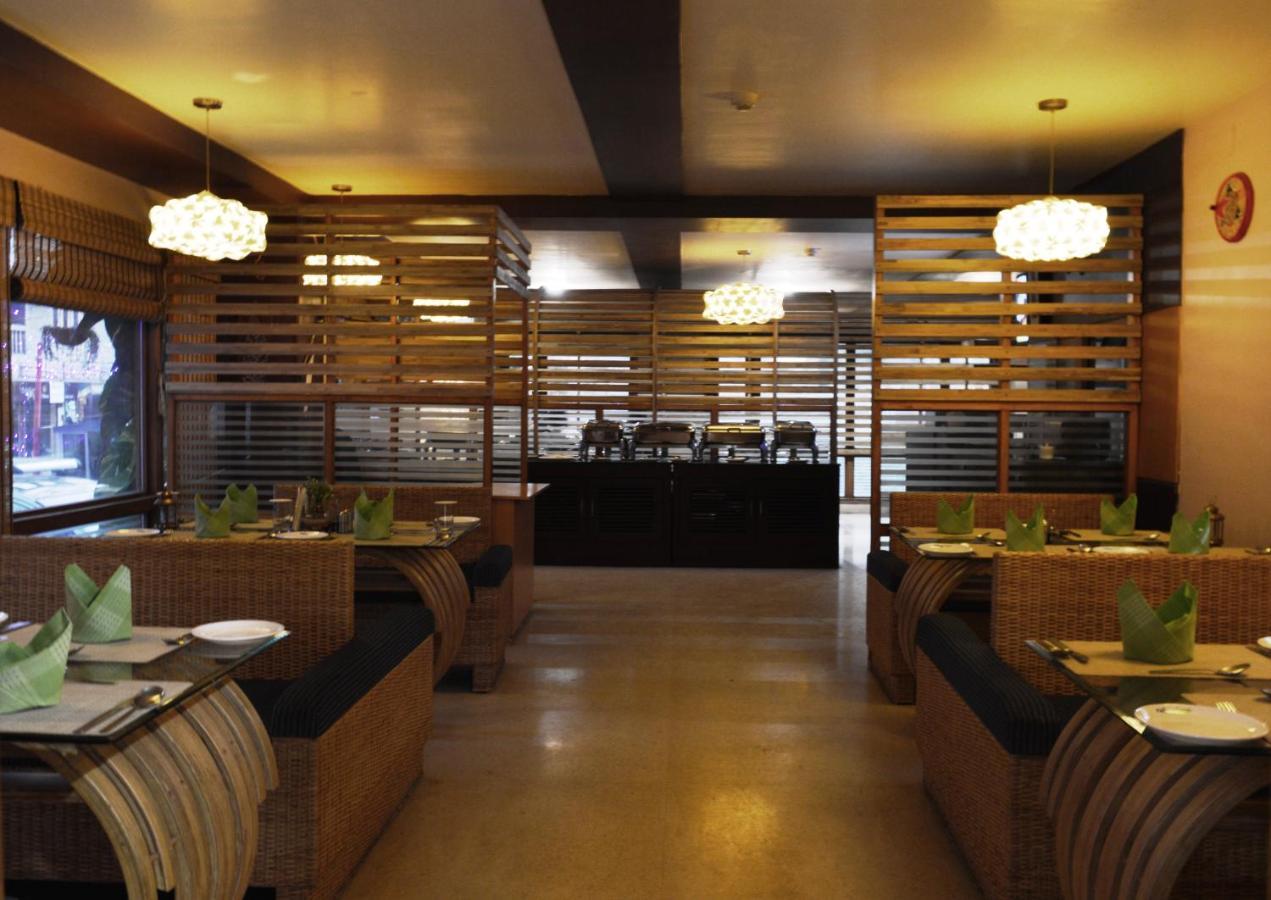 Hotel Rains Inn Гувахати Экстерьер фото