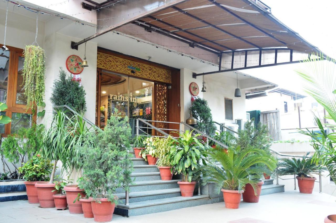 Hotel Rains Inn Гувахати Экстерьер фото